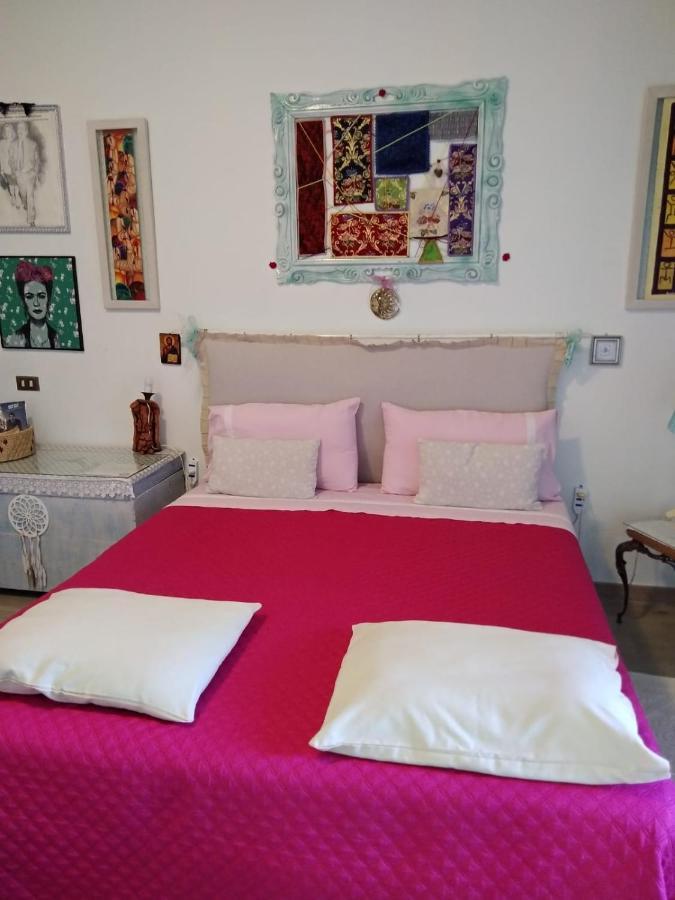 לינה וארוחת בוקר San Sperate Stanza Privata Casa Artistica Mariola מראה חיצוני תמונה